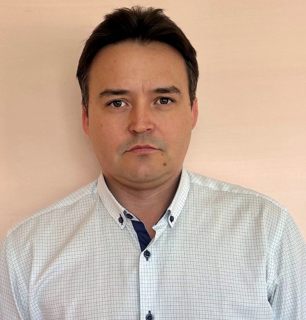 Безребров Сергей Николаевич.